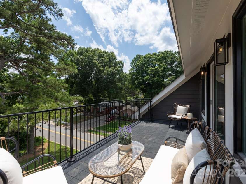 4203 Walker Road, Charlotte, NC 28211.  MLS# CAR4268091, YatesRealty ID 28224. 