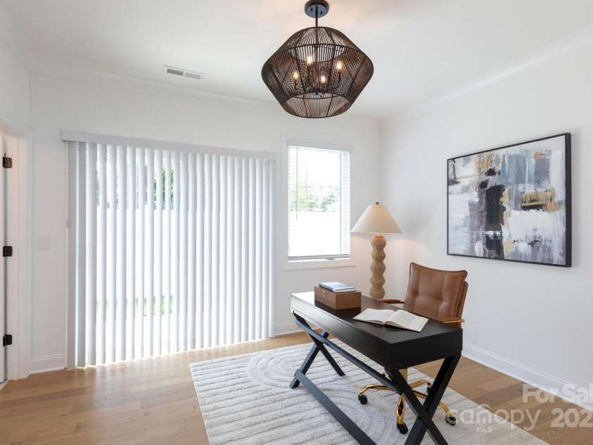4203 Walker Road, Charlotte, NC 28211.  MLS# CAR4268091, YatesRealty ID 28224. 