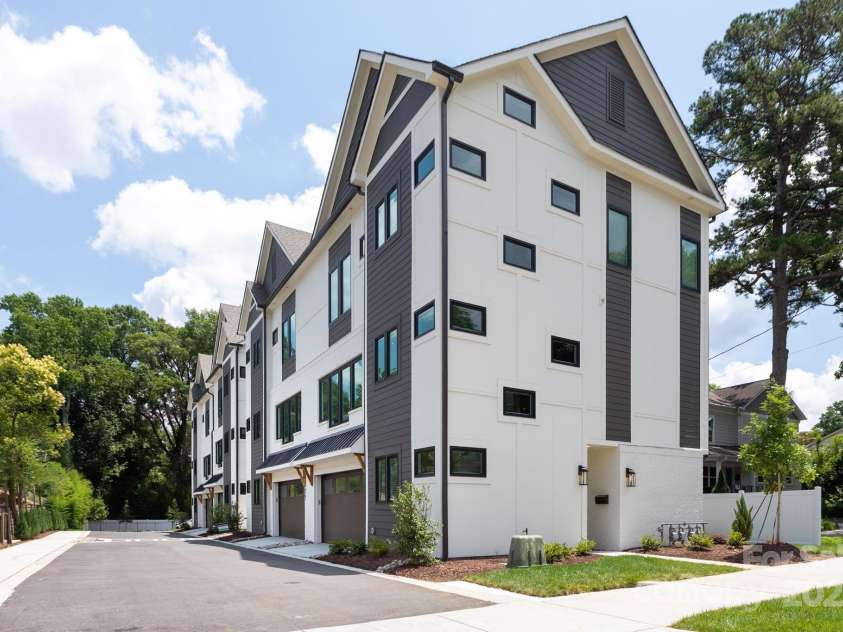 4203 Walker Road, Charlotte, NC 28211.  MLS# CAR4268091, YatesRealty ID 28224. 