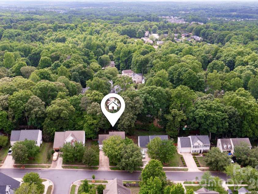 7818 Antique Circle, Waxhaw, NC 28173.  MLS# CAR4386189, YatesRealty ID 28224. 