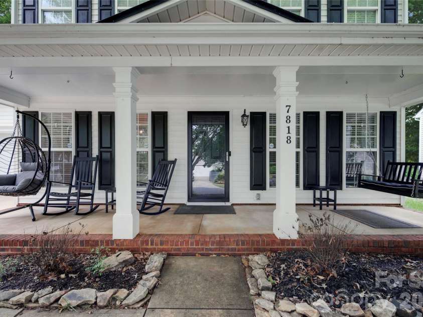 7818 Antique Circle, Waxhaw, NC 28173.  MLS# CAR4386189, YatesRealty ID 28224. 