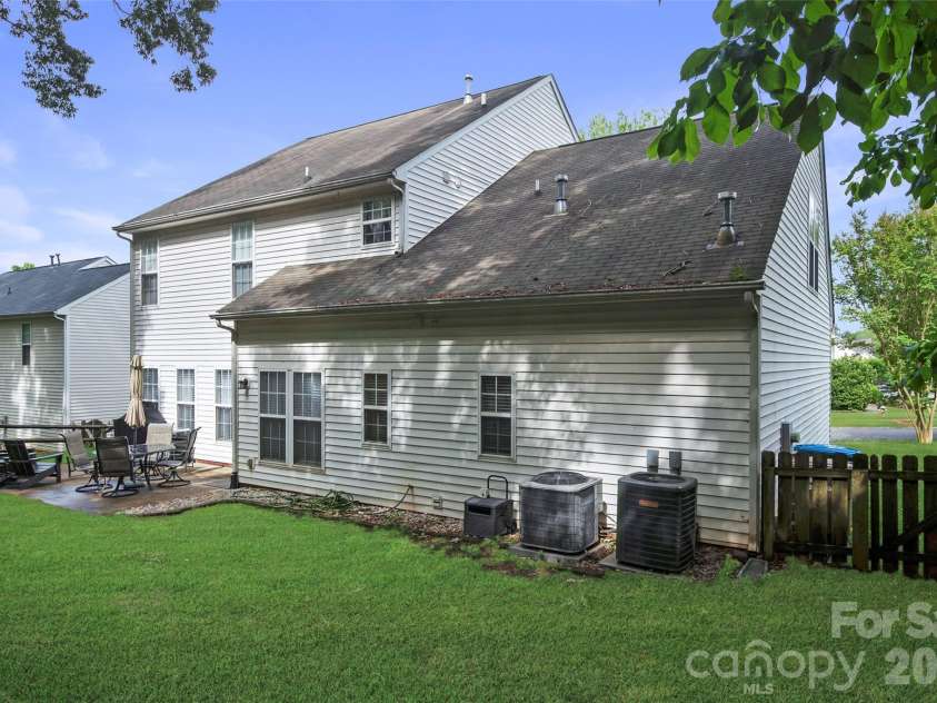 7818 Antique Circle, Waxhaw, NC 28173.  MLS# CAR4386189, YatesRealty ID 28224. Back Yard