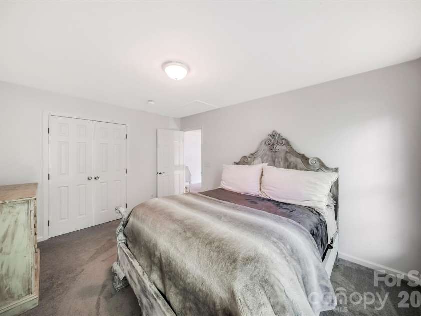 7818 Antique Circle, Waxhaw, NC 28173.  MLS# CAR4386189, YatesRealty ID 28224. Bedroom