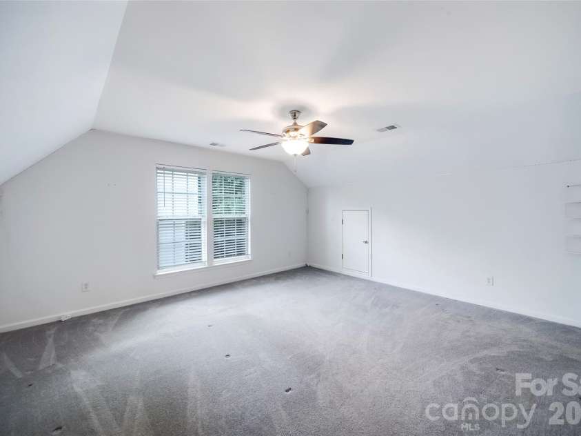 7818 Antique Circle, Waxhaw, NC 28173.  MLS# CAR4386189, YatesRealty ID 28224. Bonus Room