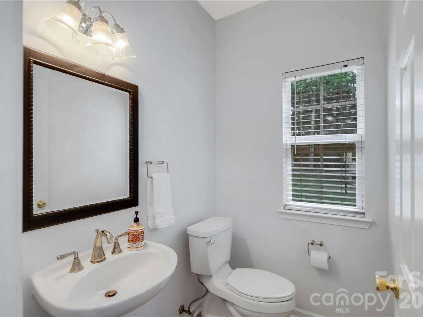 7818 Antique Circle, Waxhaw, NC 28173.  MLS# CAR4386189, YatesRealty ID 28224. Powder