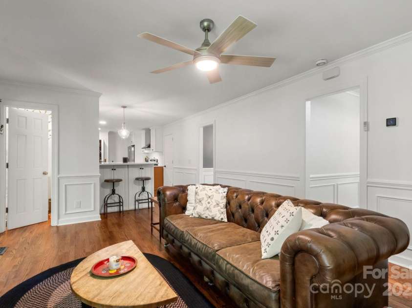 12602 Angel Oak Drive, Huntersville, NC 28078.  MLS# CAR4259942, YatesRealty ID 28225. 