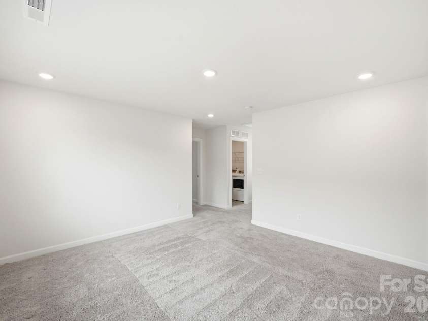 518 Nixon Road, Belmont, NC 28012.  MLS# CAR4388072, YatesRealty ID 28225. Loft