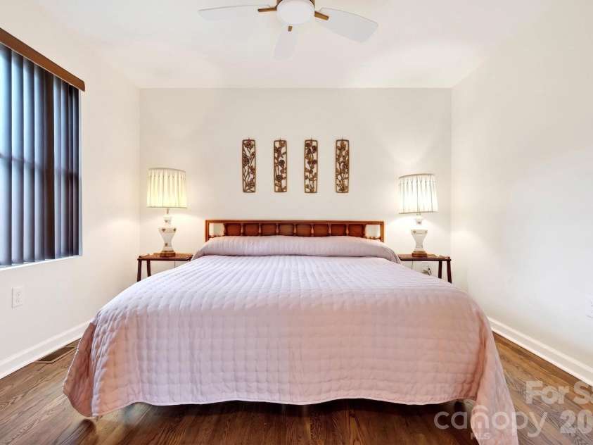 219 Flat Creek Road, Black Mountain, NC 28711.  MLS# CAR4388002, YatesRealty ID 28226. 