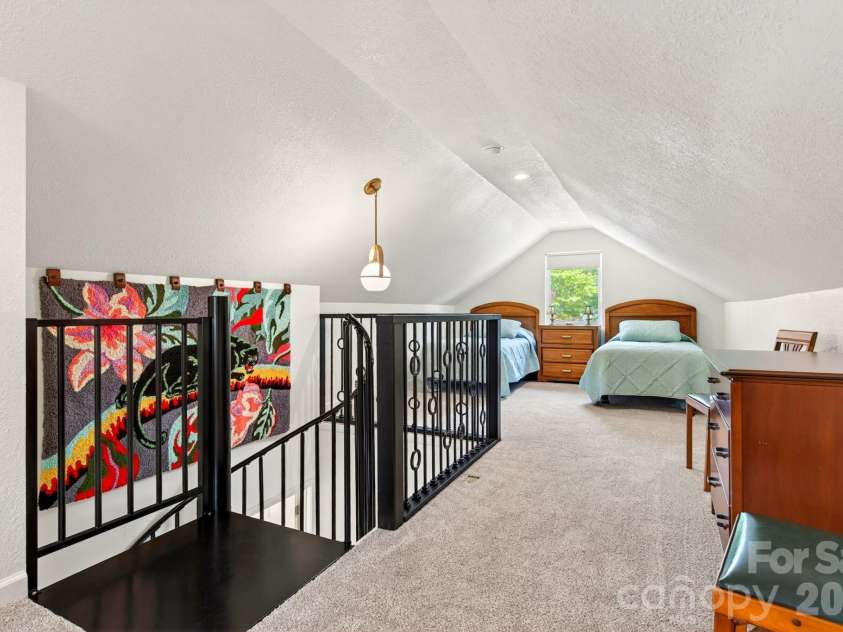 219 Flat Creek Road, Black Mountain, NC 28711.  MLS# CAR4388002, YatesRealty ID 28226. 