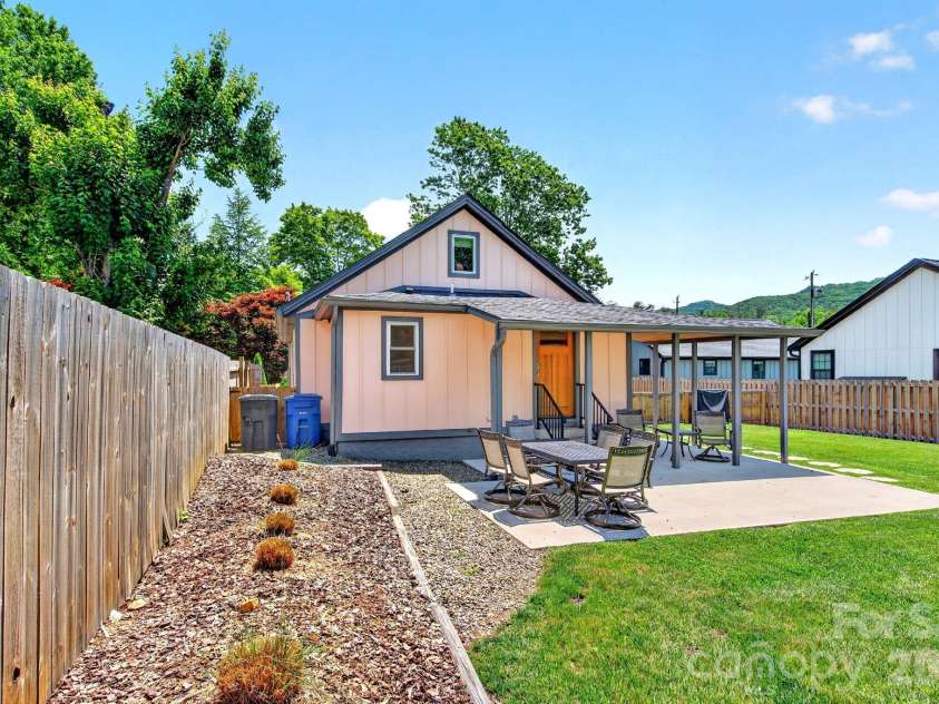 219 Flat Creek Road, Black Mountain, NC 28711.  MLS# CAR4388002, YatesRealty ID 28226. Back yard