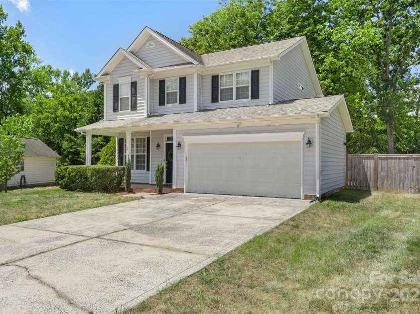 3109 Emerald Meadow Lane, Charlotte, NC 28273.  MLS# CAR4282486, YatesRealty ID 28227. 