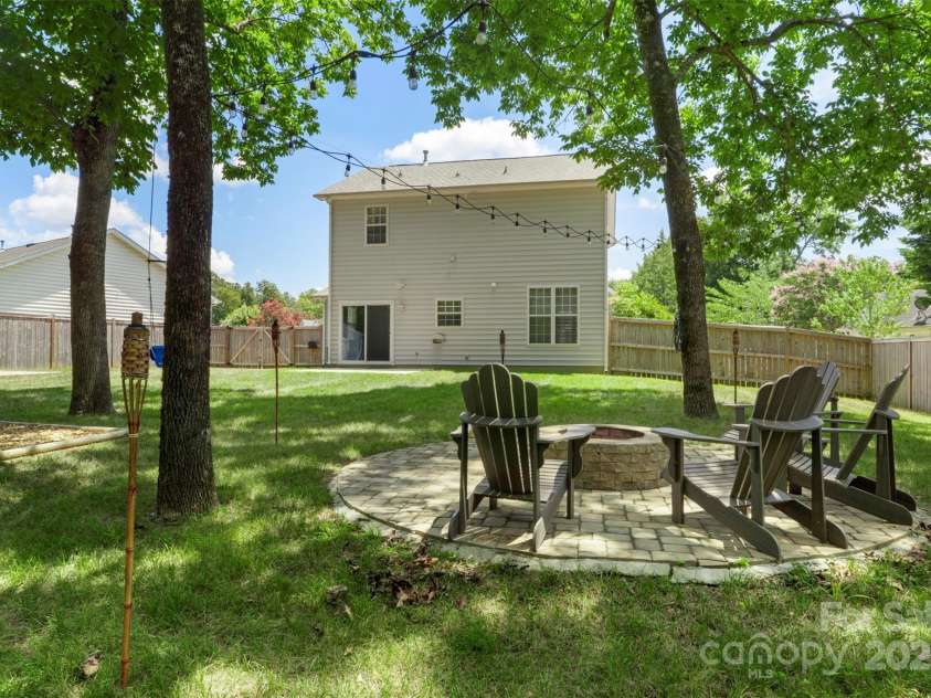 3109 Emerald Meadow Lane, Charlotte, NC 28273.  MLS# CAR4282486, YatesRealty ID 28227. 