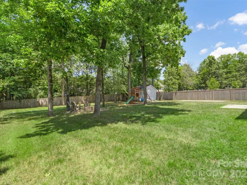 3109 Emerald Meadow Lane, Charlotte, NC 28273.  MLS# CAR4282486, YatesRealty ID 28227. 