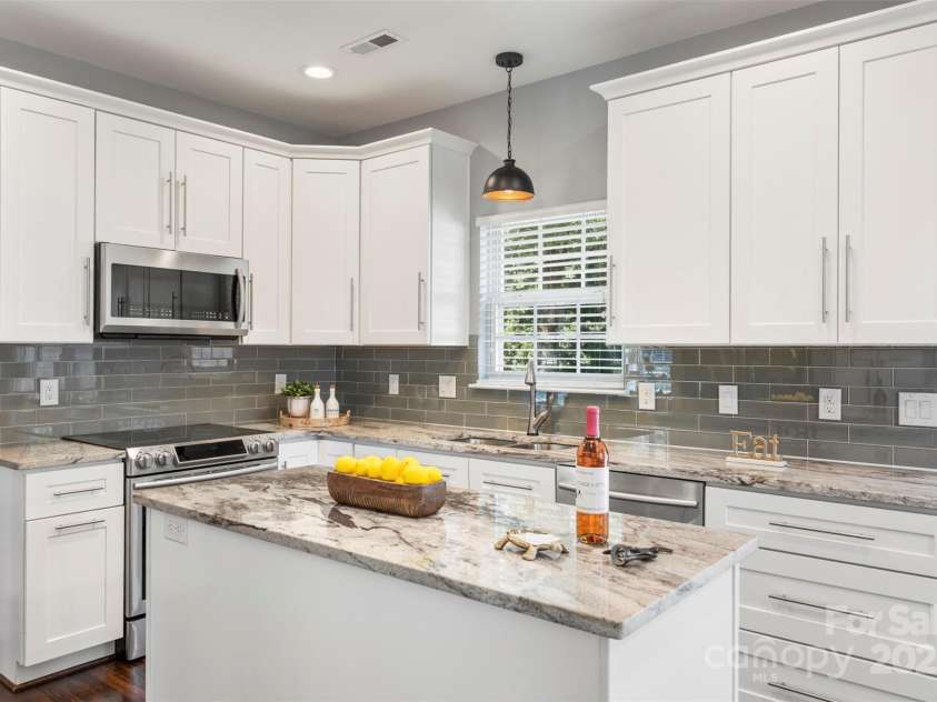 3109 Emerald Meadow Lane, Charlotte, NC 28273.  MLS# CAR4282486, YatesRealty ID 28227. 