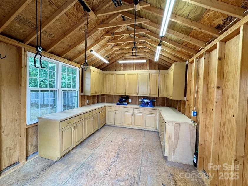 3109 Emerald Meadow Lane, Charlotte, NC 28273.  MLS# CAR4282486, YatesRealty ID 28227. 