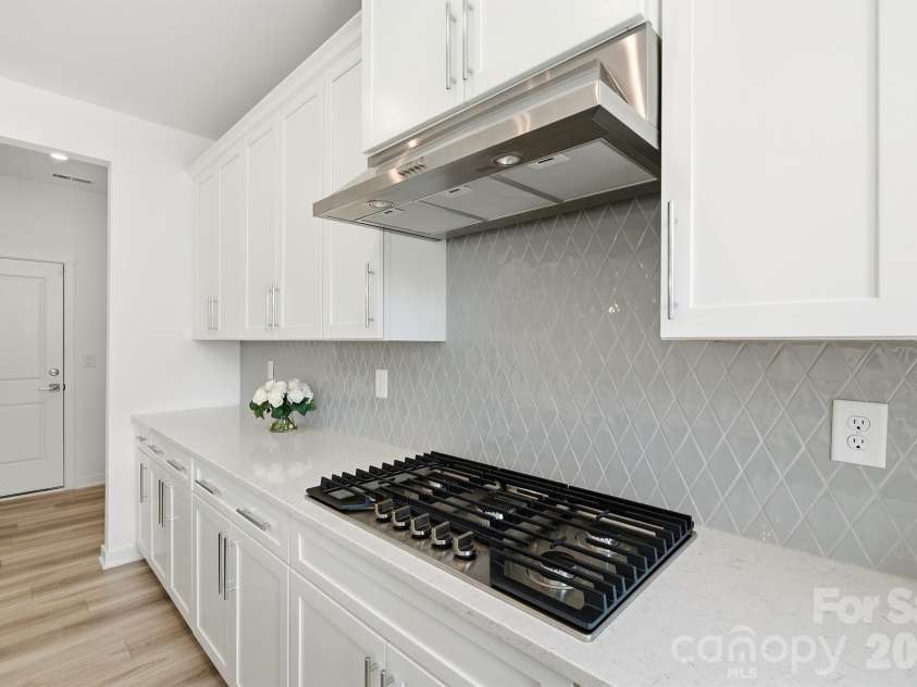 6018 Valehaven Place, Charlotte, NC 28269.  MLS# CAR4388668, YatesRealty ID 28227. 