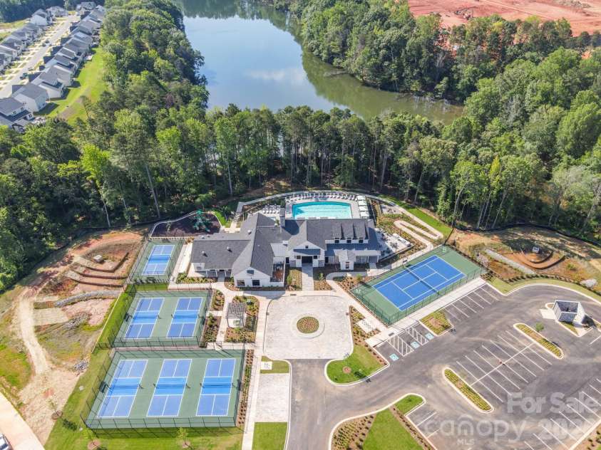 6018 Valehaven Place, Charlotte, NC 28269.  MLS# CAR4388668, YatesRealty ID 28227. 