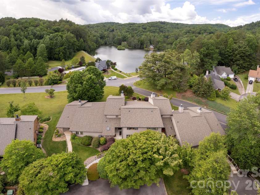 36 Quail Run Circle, Brevard, NC 28712.  MLS# CAR4385204, YatesRealty ID 28228. 