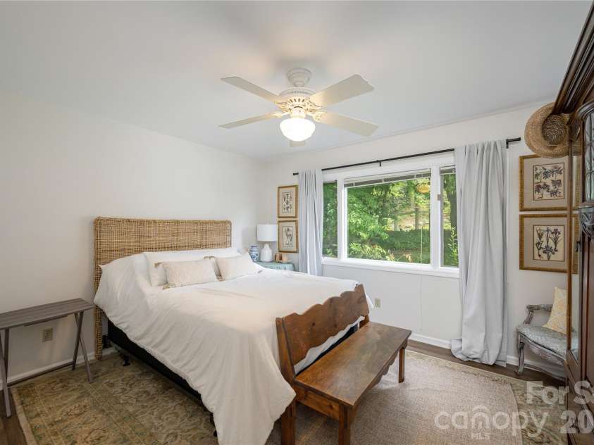 36 Quail Run Circle, Brevard, NC 28712.  MLS# CAR4385204, YatesRealty ID 28228. 