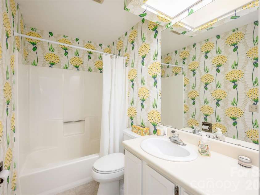 36 Quail Run Circle, Brevard, NC 28712.  MLS# CAR4385204, YatesRealty ID 28228. 