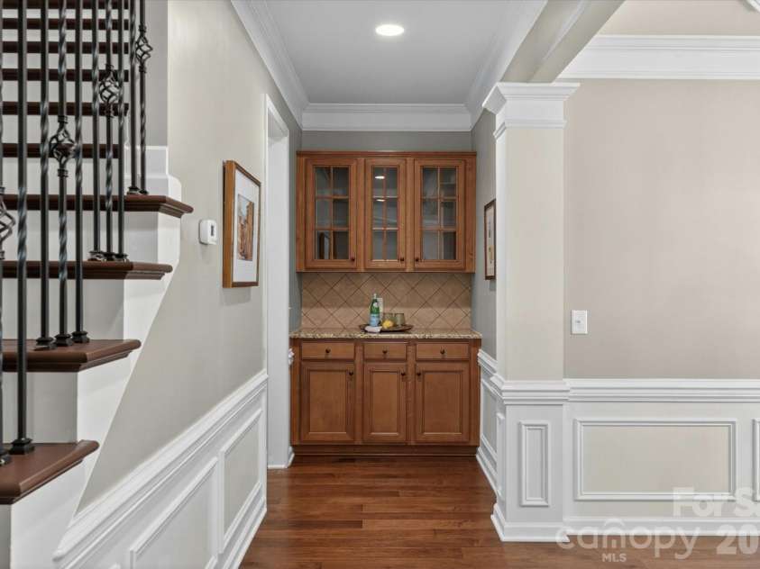 10609 Waxhaw Manor Drive, Waxhaw, NC 28173.  MLS# CAR4389027, YatesRealty ID 28229. 