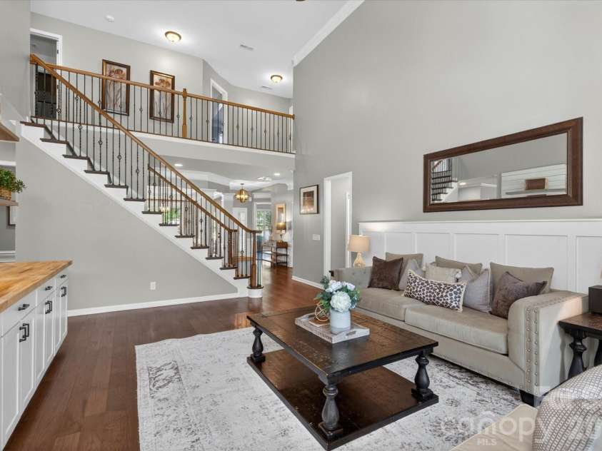 10609 Waxhaw Manor Drive, Waxhaw, NC 28173.  MLS# CAR4389027, YatesRealty ID 28229. 