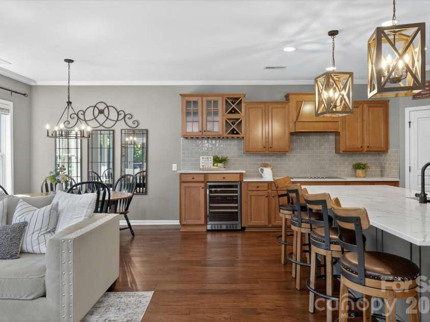10609 Waxhaw Manor Drive, Waxhaw, NC 28173.  MLS# CAR4389027, YatesRealty ID 28229. 