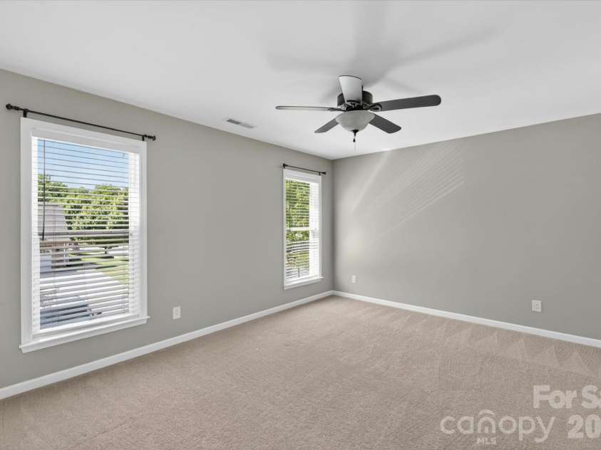 10609 Waxhaw Manor Drive, Waxhaw, NC 28173.  MLS# CAR4389027, YatesRealty ID 28229. 