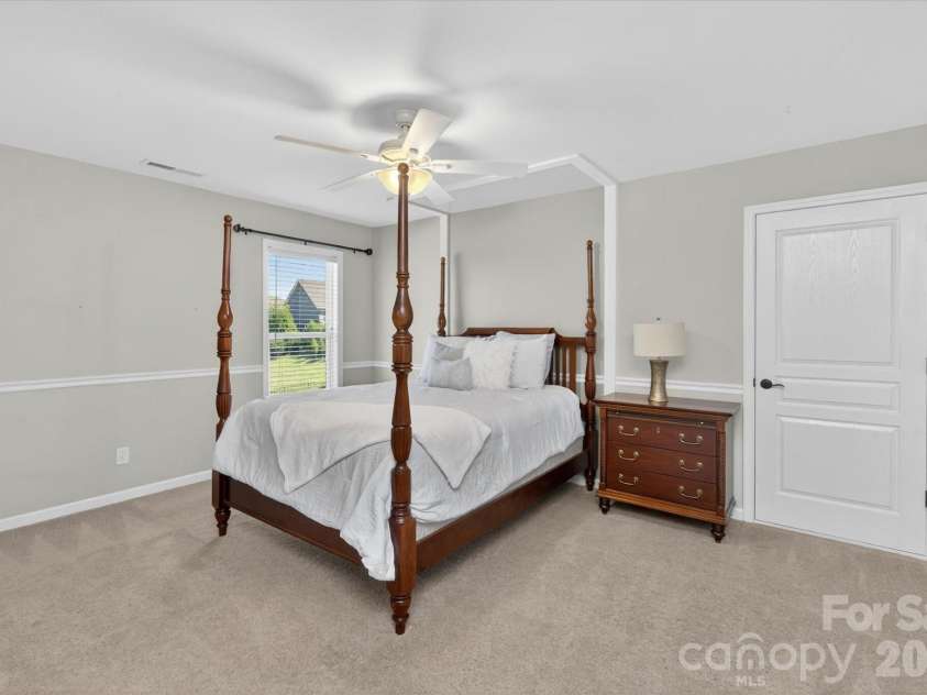 10609 Waxhaw Manor Drive, Waxhaw, NC 28173.  MLS# CAR4389027, YatesRealty ID 28229. 