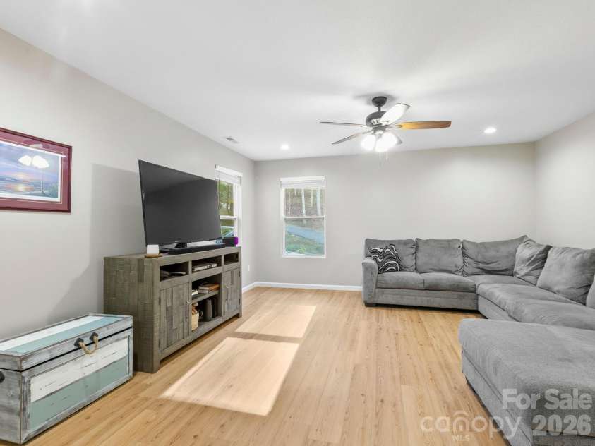 30 Shire Way Lane, Leicester, NC 28748.  MLS# CAR4319147, YatesRealty ID 2823. Living Room