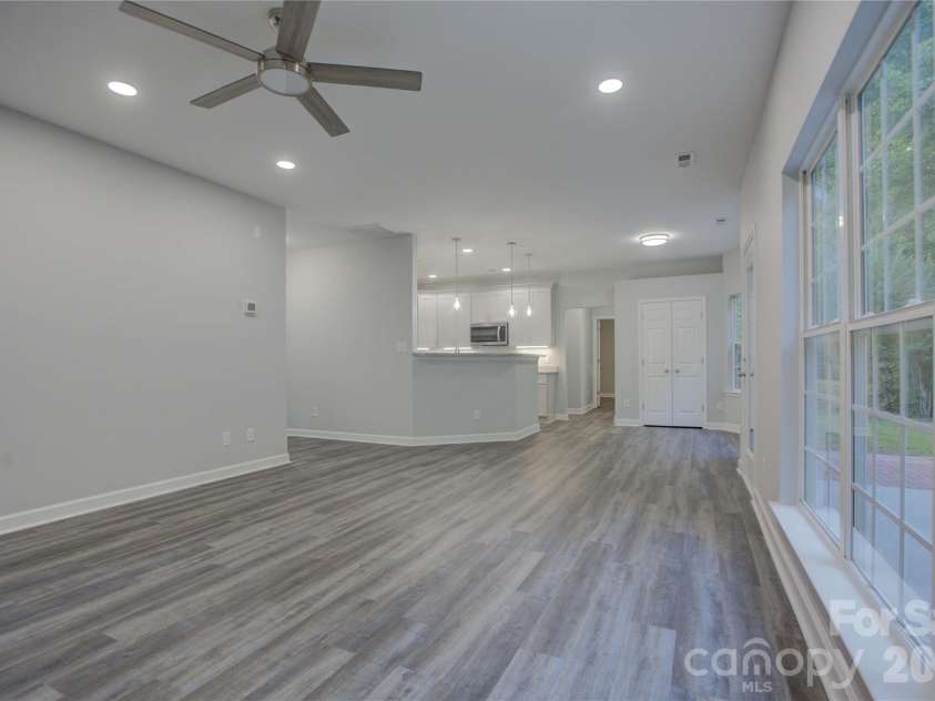 520 Grantham Lane, Charlotte, NC 28262.  MLS# CAR4389594, YatesRealty ID 28230. 