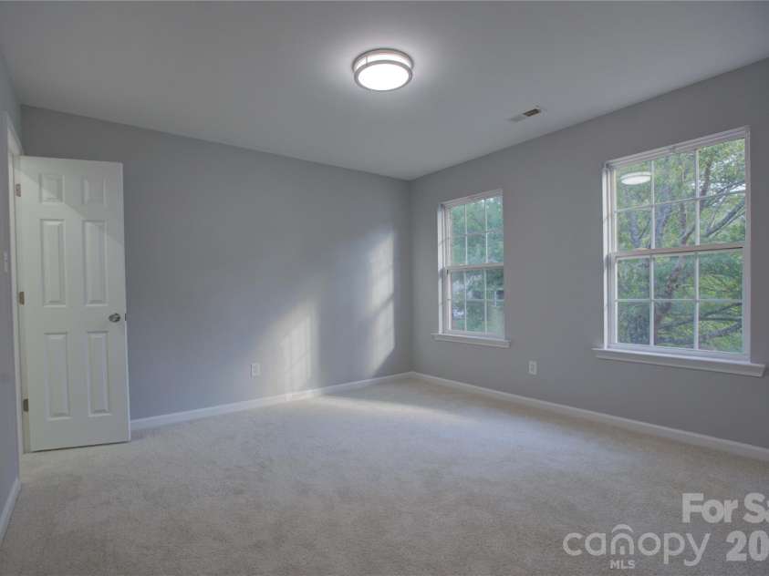 520 Grantham Lane, Charlotte, NC 28262.  MLS# CAR4389594, YatesRealty ID 28230. 