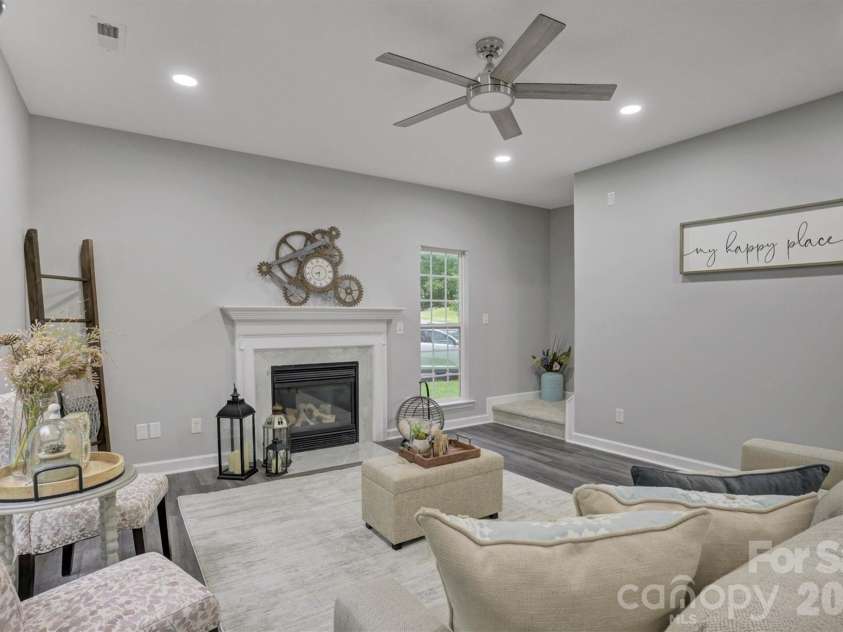 520 Grantham Lane, Charlotte, NC 28262.  MLS# CAR4389594, YatesRealty ID 28230. 