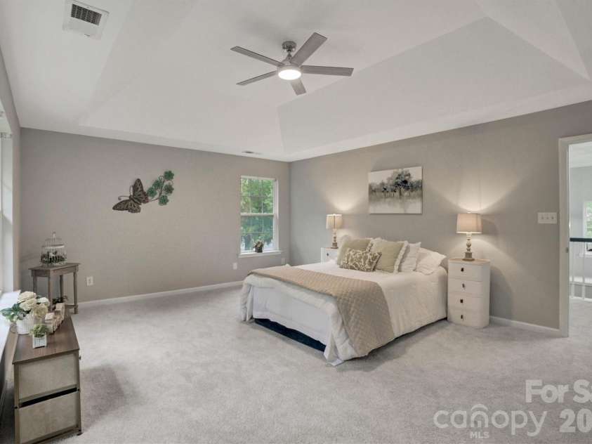 520 Grantham Lane, Charlotte, NC 28262.  MLS# CAR4389594, YatesRealty ID 28230. 