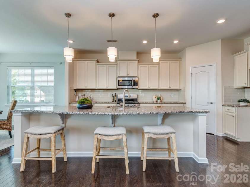 11027 Wrigley Mansion Drive, Charlotte, NC 28273.  MLS# CAR4389848, YatesRealty ID 28231. 