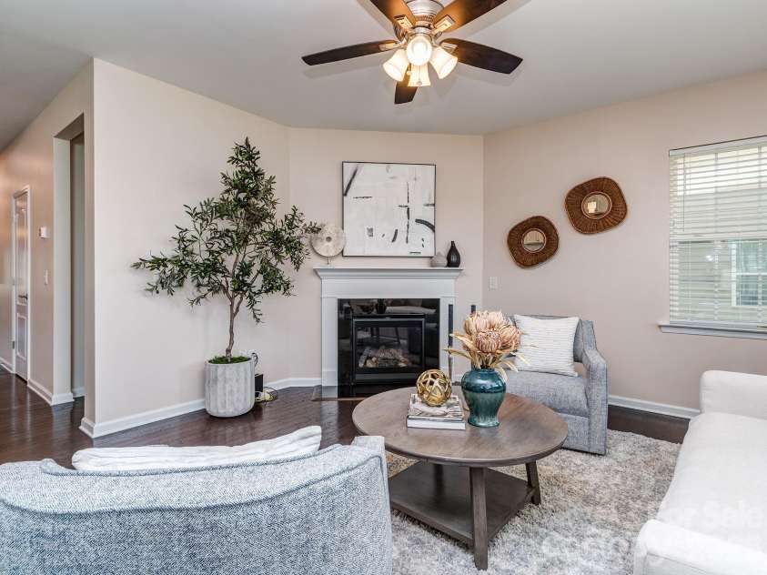 11027 Wrigley Mansion Drive, Charlotte, NC 28273.  MLS# CAR4389848, YatesRealty ID 28231. 