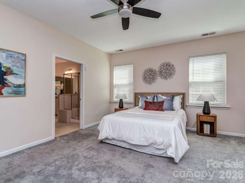 11027 Wrigley Mansion Drive, Charlotte, NC 28273.  MLS# CAR4389848, YatesRealty ID 28231. 