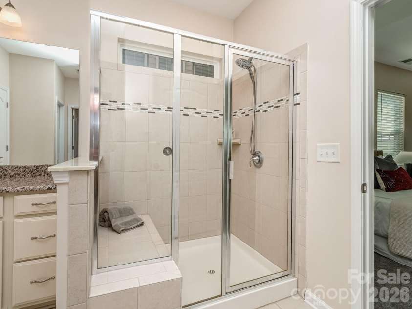 11027 Wrigley Mansion Drive, Charlotte, NC 28273.  MLS# CAR4389848, YatesRealty ID 28231. 