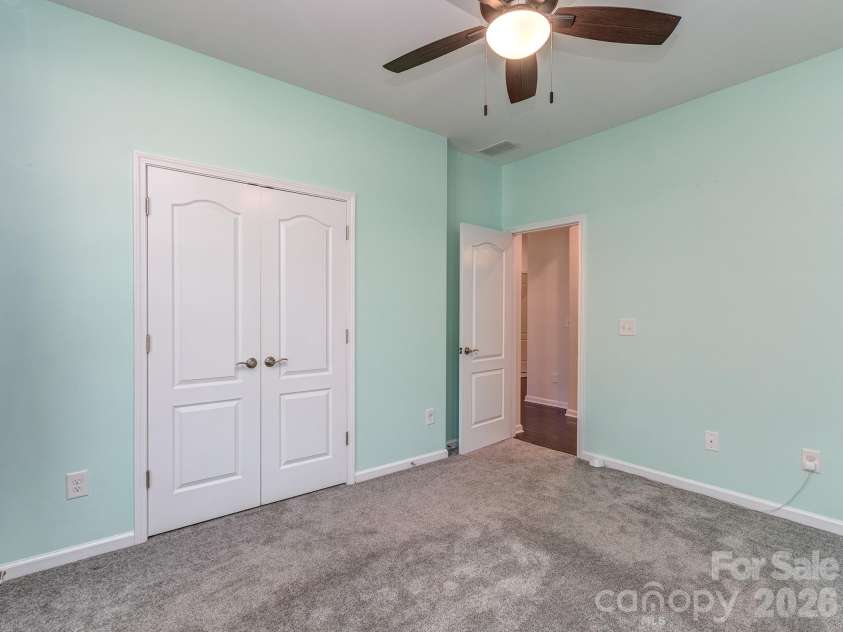11027 Wrigley Mansion Drive, Charlotte, NC 28273.  MLS# CAR4389848, YatesRealty ID 28231. 
