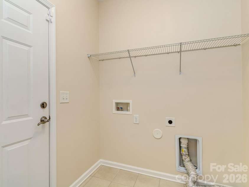 11027 Wrigley Mansion Drive, Charlotte, NC 28273.  MLS# CAR4389848, YatesRealty ID 28231. 
