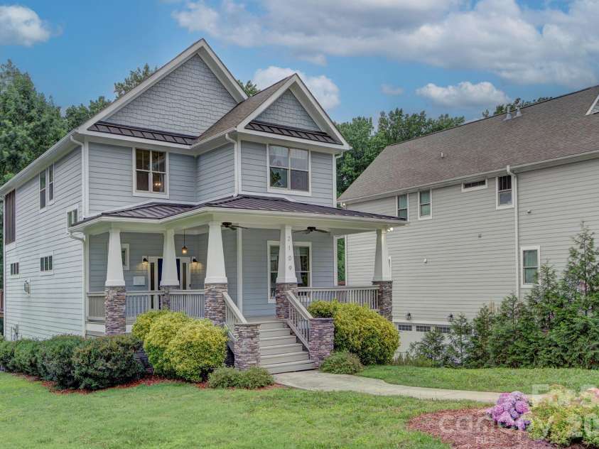 2109 Lanier Avenue, Charlotte, NC 28205.  MLS# CAR4389130, YatesRealty ID 28233. 
