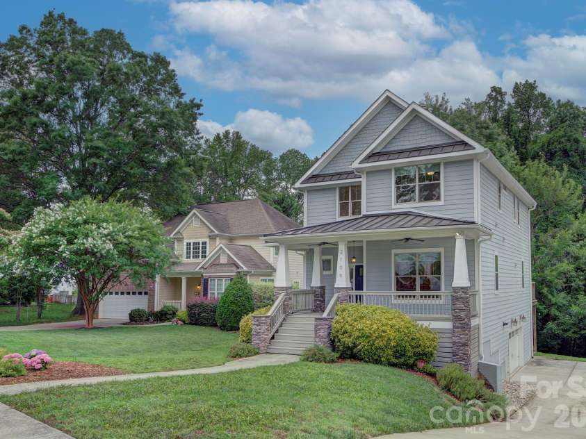 2109 Lanier Avenue, Charlotte, NC 28205.  MLS# CAR4389130, YatesRealty ID 28233. 