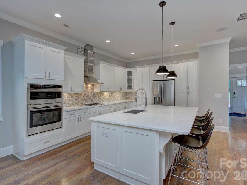 2109 Lanier Avenue, Charlotte, NC 28205.  MLS# CAR4389130, YatesRealty ID 28233. Huge Kitchen Island