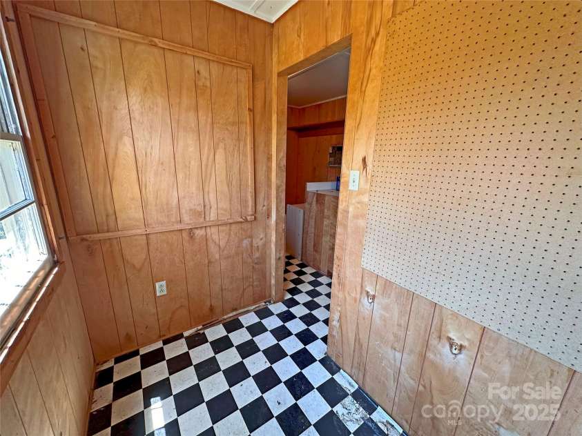 112 Holly Hill Road, Shelby, NC 28152.  MLS# CAR4285554, YatesRealty ID 28234. Shed