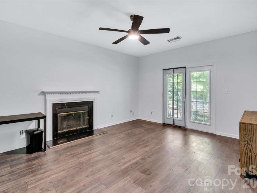 9423 Willow Tree Lane, Charlotte, NC 28277.  MLS# CAR4399596, YatesRealty ID 28234. 