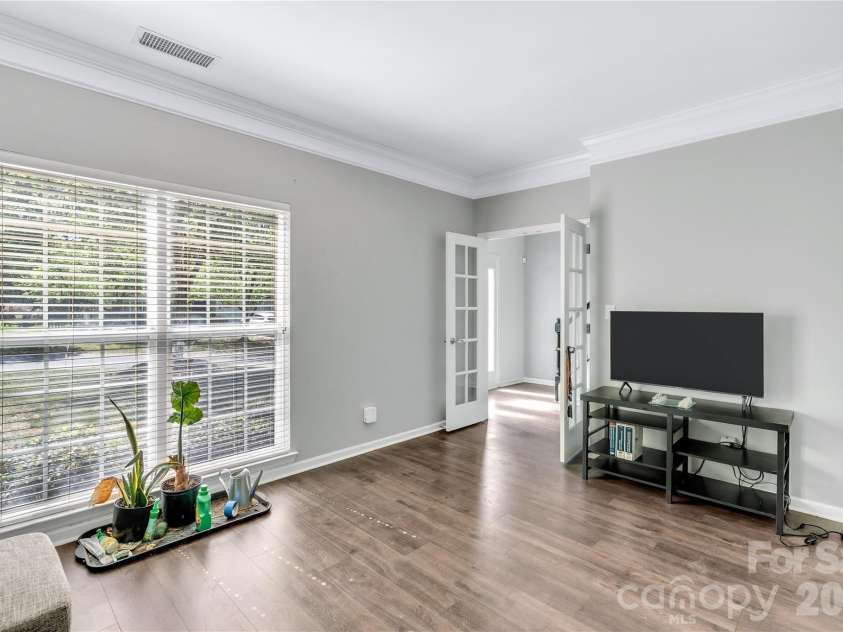 9423 Willow Tree Lane, Charlotte, NC 28277.  MLS# CAR4399596, YatesRealty ID 28234. 