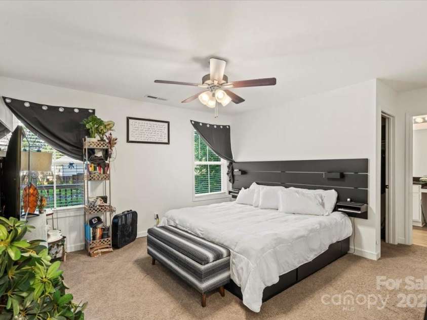 1526 Shepard Street, Kannapolis, NC 28083.  MLS# CAR4285196, YatesRealty ID 28235. 