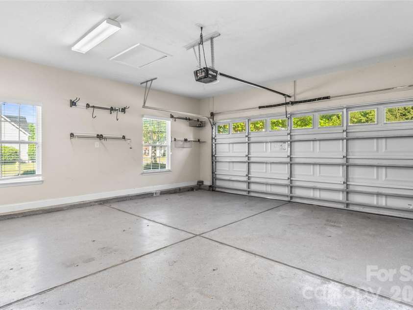 1758 Newland Road, Denver, NC 28037.  MLS# CAR4319388, YatesRealty ID 28238. Large Primary with Backyard Views!