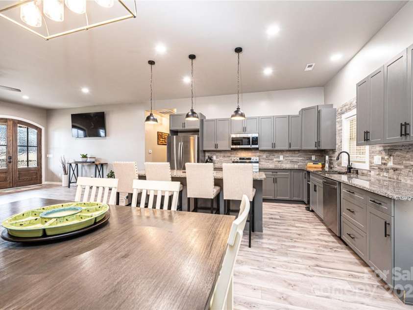 1208 Winter Place, Lenoir, NC 28645.  MLS# CAR4216375, YatesRealty ID 2824. 