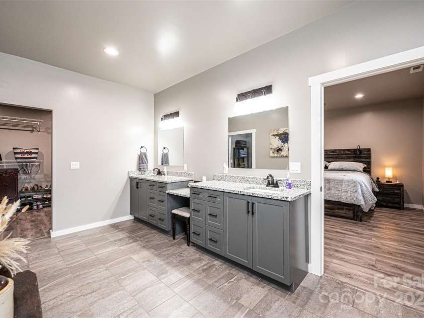 1208 Winter Place, Lenoir, NC 28645.  MLS# CAR4216375, YatesRealty ID 2824. 